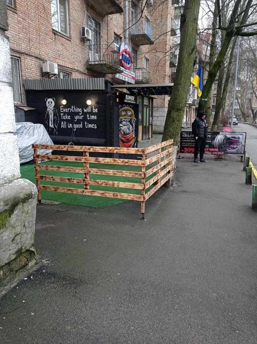 Оренда кафе у підвалі
