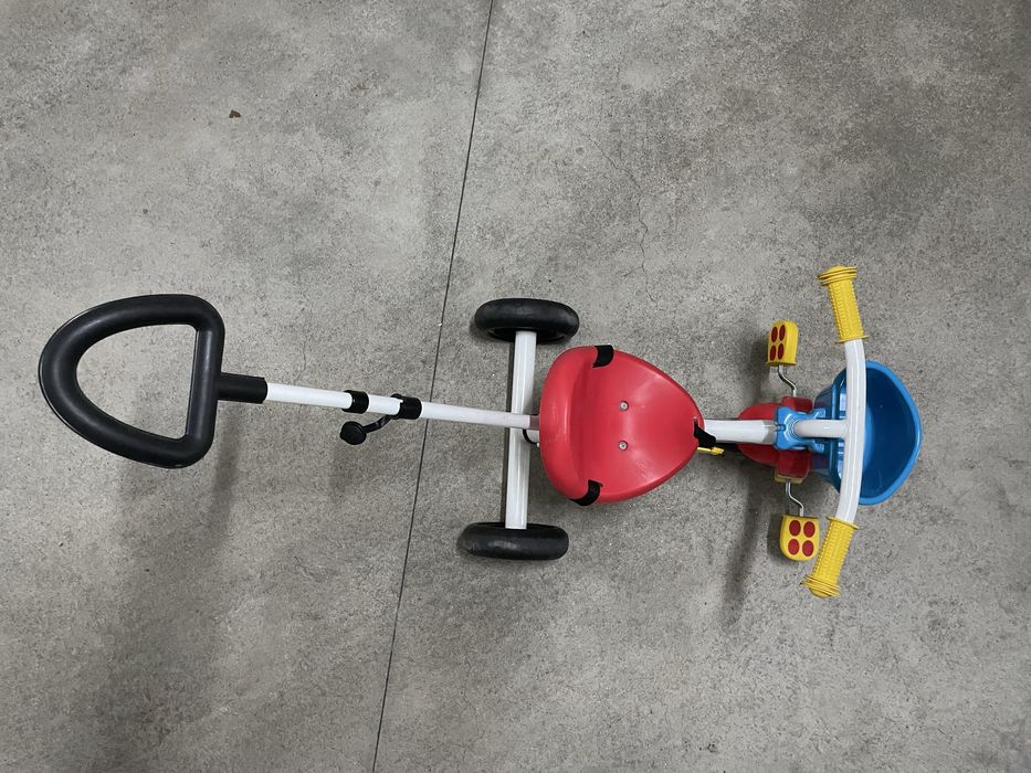 Triciclo Infantil com Guiador de Empurrar – Como Novo