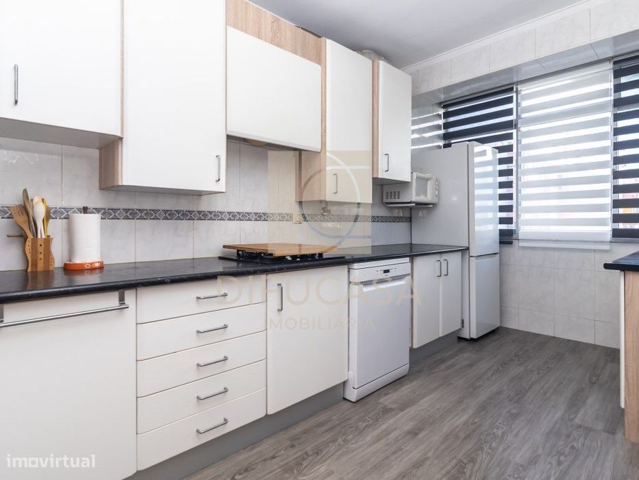 R363 Apartamento T3 1º Andar Amora