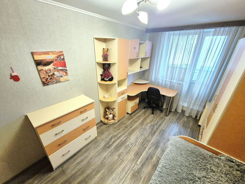 Здається 3-х кв з Автономним опаленням перша здача початок Богунії