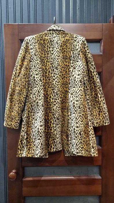 Пальто- пиджак велюровый.