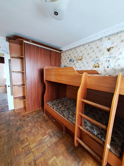 Сдам 3-х комнатную квартиру Тира