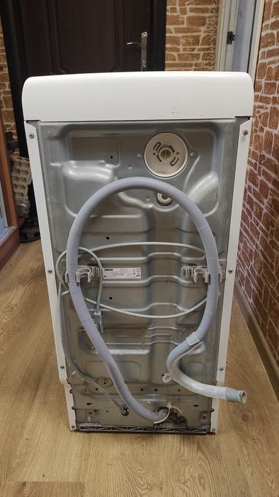 Пральна машина ZANUSSI (потрібно змінити деталі)