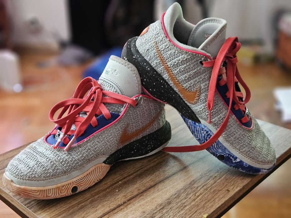 Nike Buty do koszykówki Lebron XX  Szary r.36,5