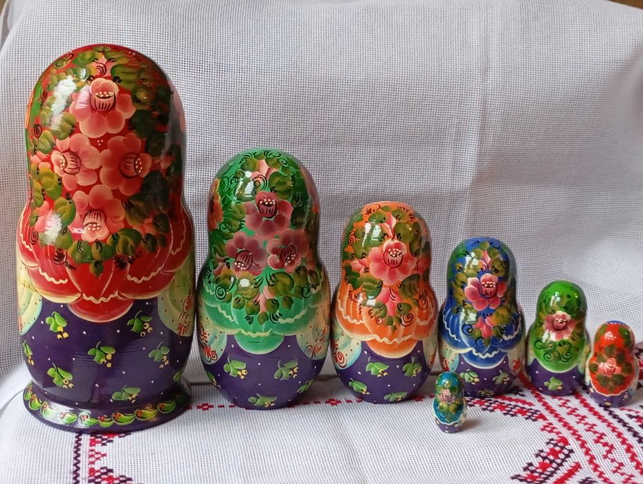 Матрёшки деревянные. Матрьошки з дерева. Сувеніри.