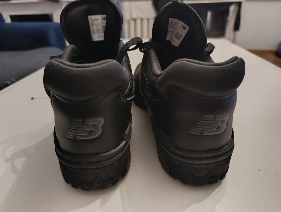 New Balance 550 w kolorze czarnym