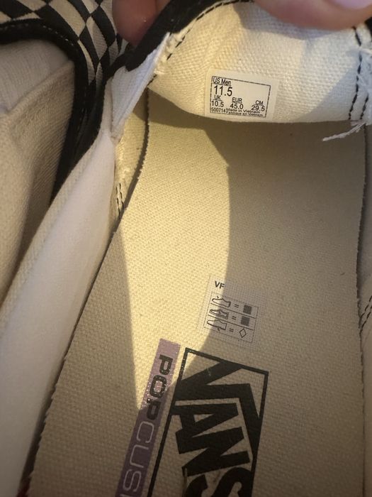 Продам чоловічі сліпони Vans у чорно-білому кольорі