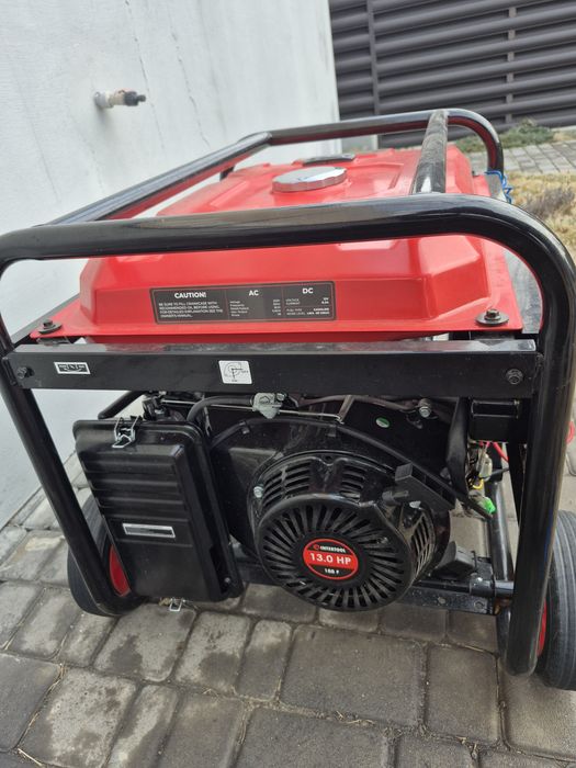 Генератор 5 кВт , однофазный, бензин