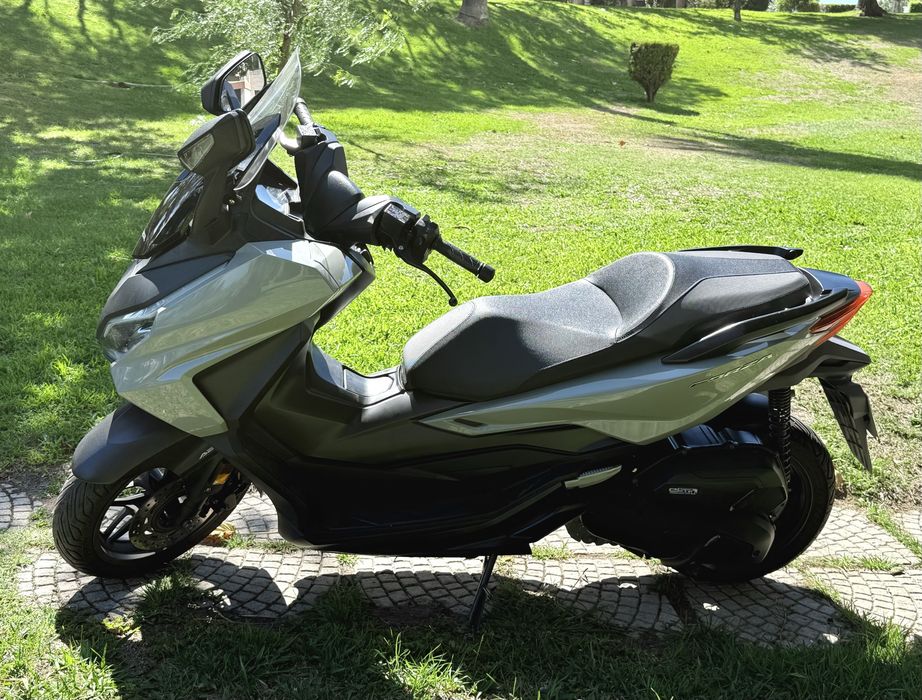 Honda Forza 125