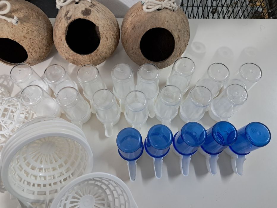 Bebedouros, ninhos, porta juta, ninhos coco