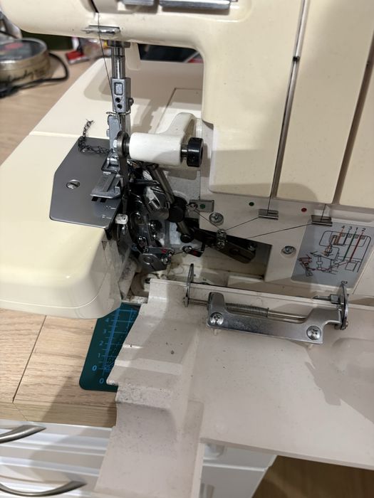 Overlock Merrylock 848 DS