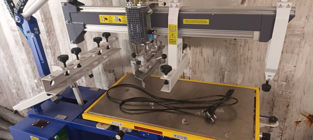 Półautomat do sitodruku