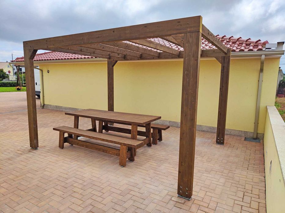 Mesas de Jardim Madeira Tratada - 8 a 12 Pessoas