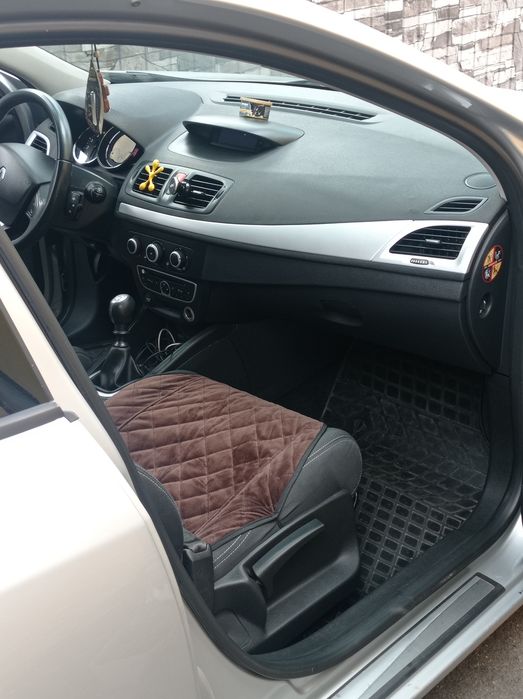 Чудовий автомобіль