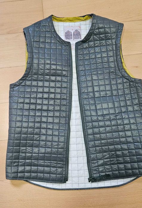 Colete italiano marca Pantone