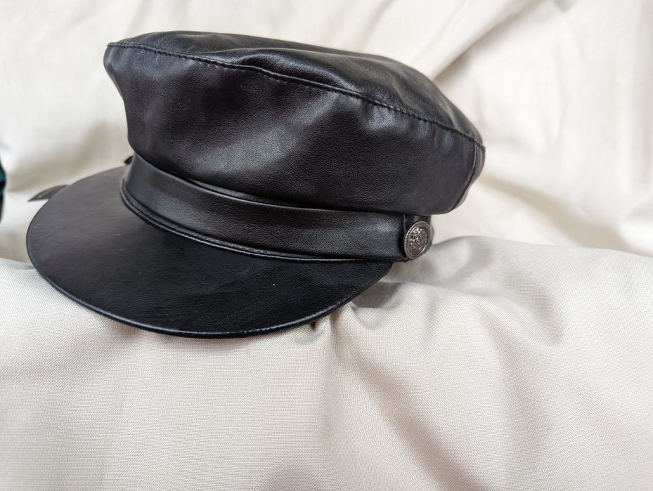 Кепка-капітанка в ідеальному стані