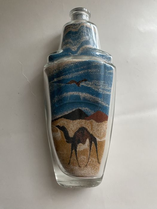 Сувенир -песок цветной