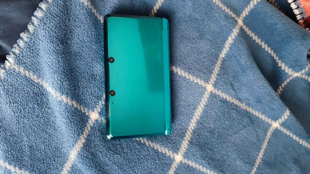 Nintendo 3DS + Carregador