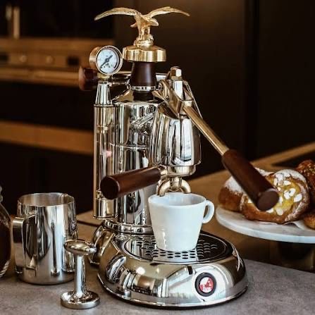 Нова леверна кавомашина La Pavoni Expo