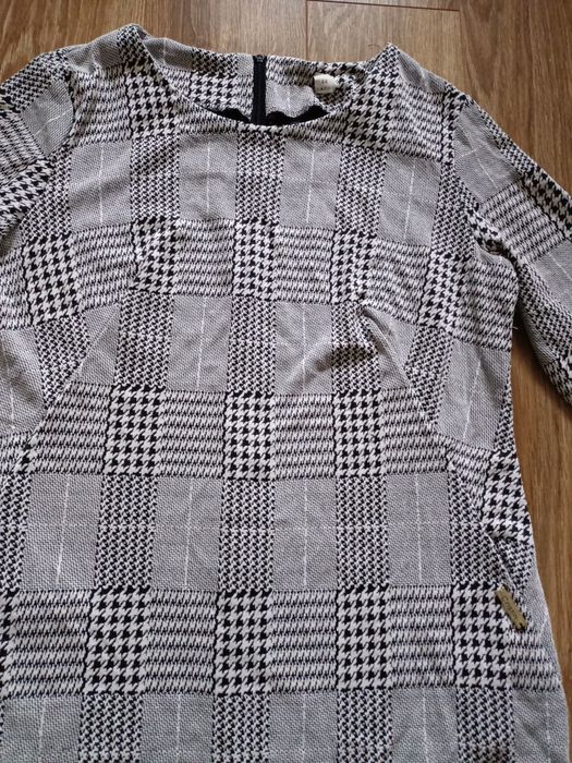 Prosta sukienka pepitka r.44