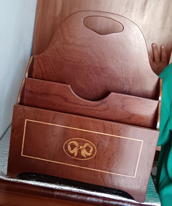 Móvel porta revistas