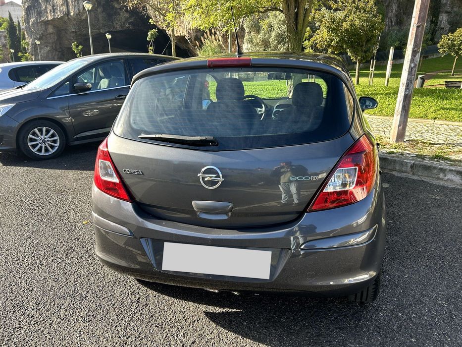 Opel Corsa D 1.3 CDTI ecoFLEX – 2011 | 5 portas | 176.000 km