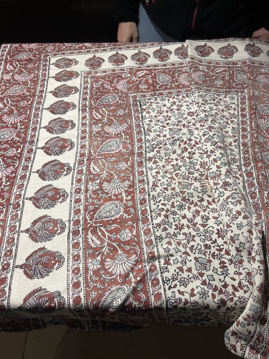 Piekny indyjski obrus - super material, 170 x 140 cm