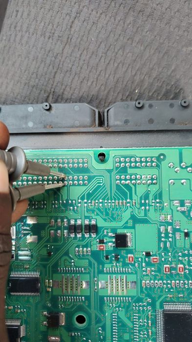 Reparação de ecu (centralinas), módulos de ABS e componentes eletrônic