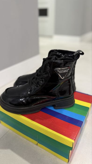 Дитячі лакові черевички для дівчинки (весна-осінь)