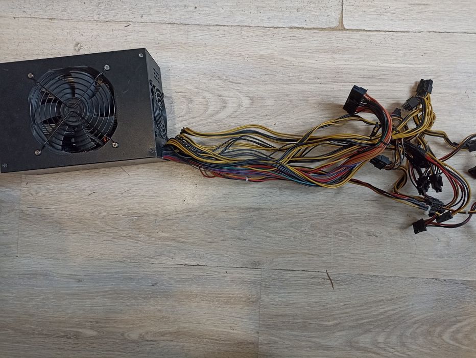 Продам майнерський БП Baijin Power Supply 1600W (80 PLUS Gold).