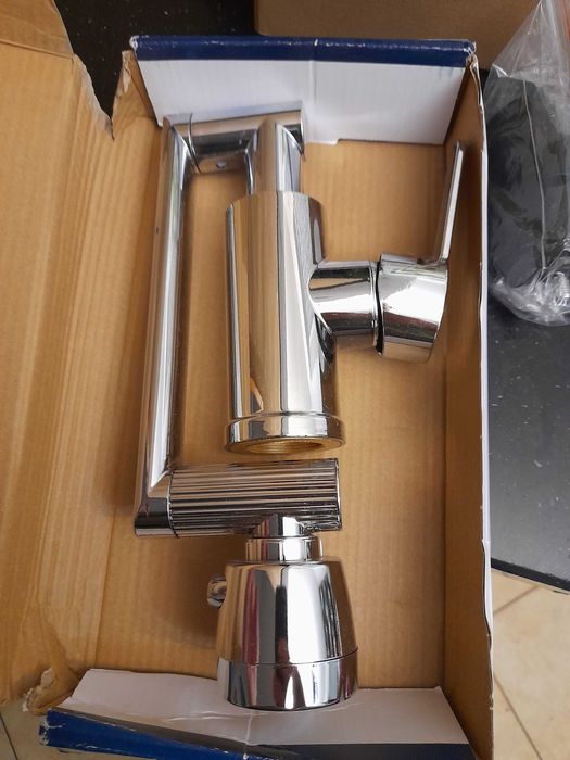 Bateria wazienkowa lub umywalkowa nowa