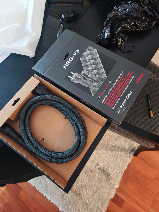 Cabo Alimentação AudioQuest NRG-Y3 (2m) - Hi-Fi / Aparelhagens – NOVO / A ESTREAR
