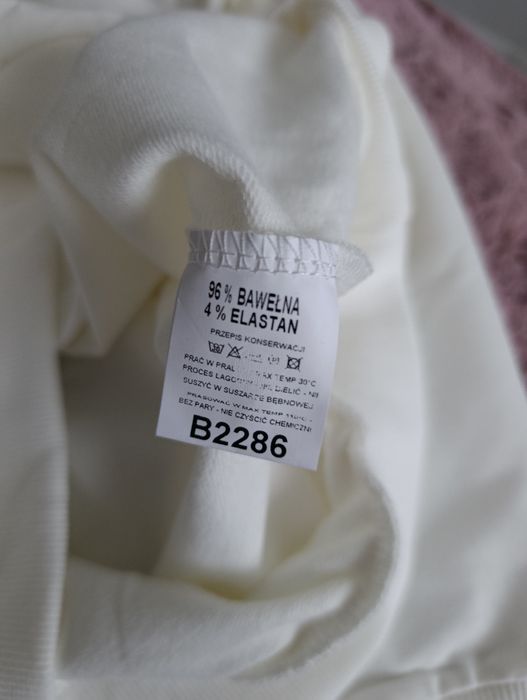 Megi - bluz z pięknym motywem Miki