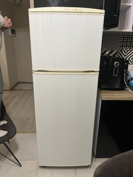 Холодильник повністю робочий