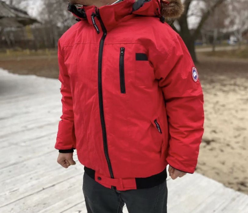 Зимовий короткий пуховик канада гус Canada goose bomber