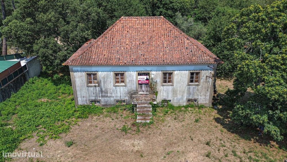 Moradia T3 em granito, Âncora