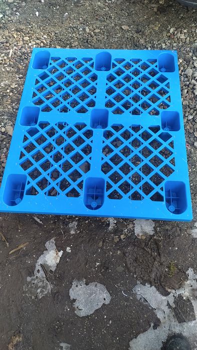 Palety plastikowe 120x100x14h