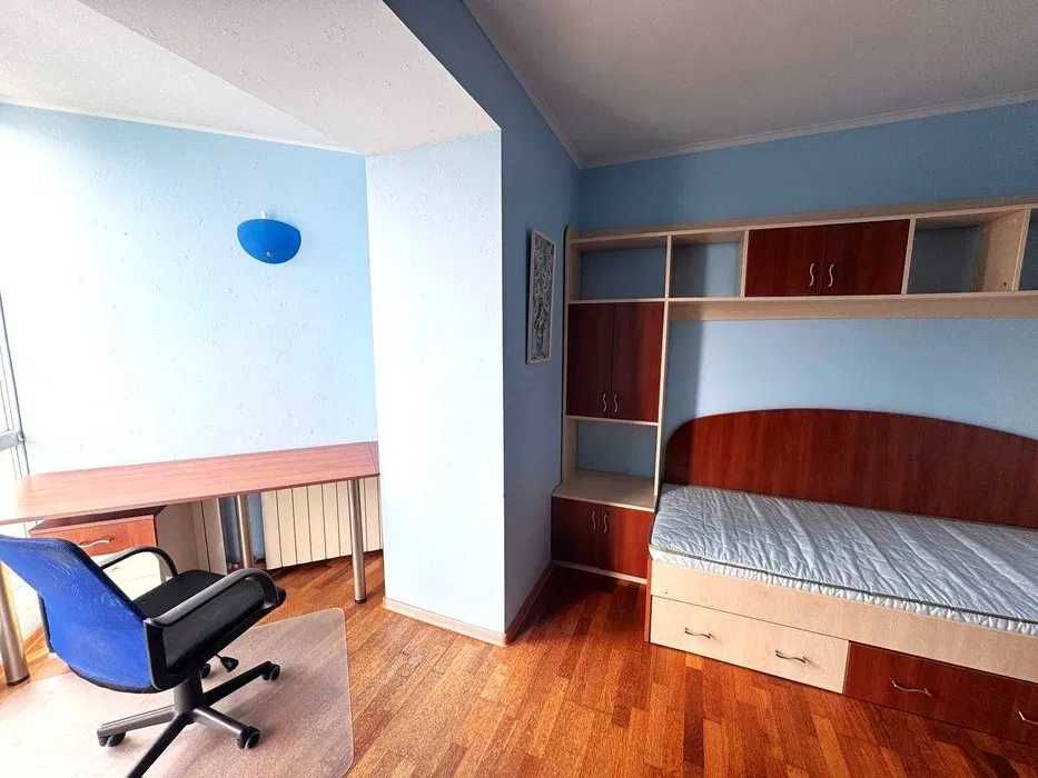 пр Берестейський 103, простора 4к, м Житомирська,Святошино