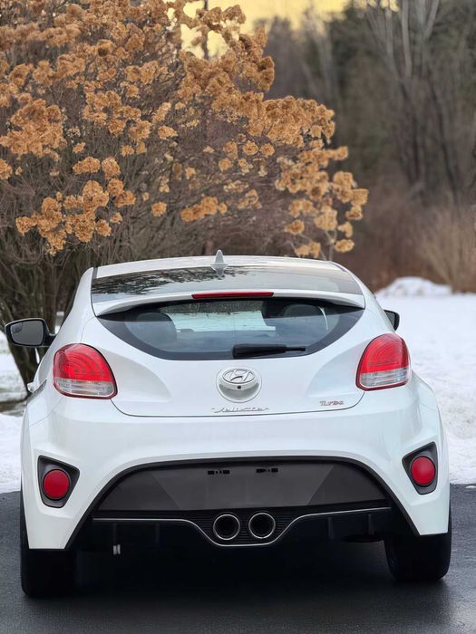 Hyundai Veloster Turbo      2016