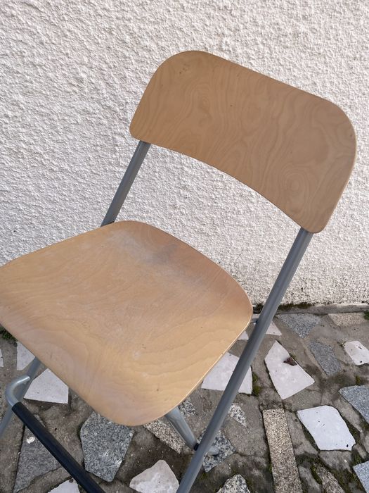 2 Cadeiras altas (dobra para fechar)