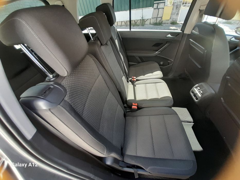 Vendo volkswagen touran 2016 em bom estado.