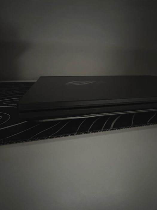 Laptop ASUS ROG Strix G17 G713IM
