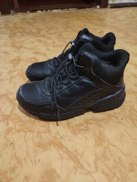 Зимові полуботинки  37 розмір