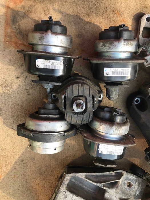 BMW X5 X6 E70 E53 E60 Подушка лапа кронштейн двигателя M57 N57 N55 N62