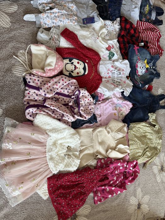 Одяг для дівчинки в ідеальному стані