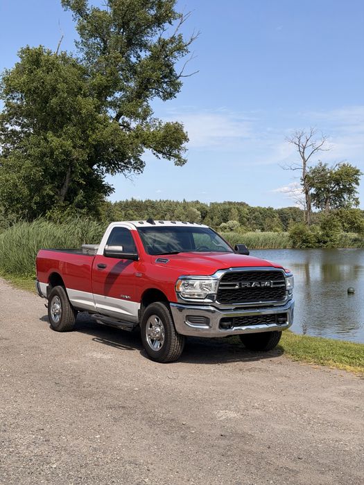2019 Ram 2500,   6.4hemi, single cab, paka 250cm.