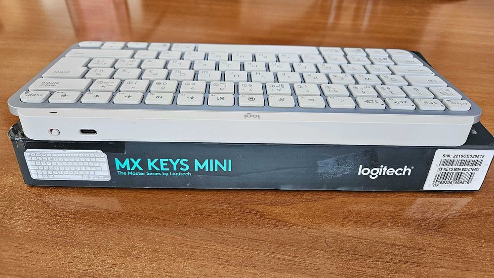 Клавіатура Logitech MX Keys Mini Pale Grey (українська розкладка) біла