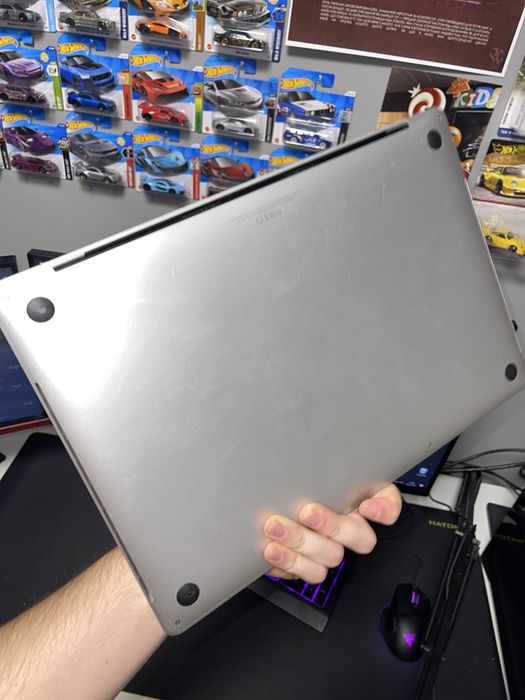 MacBook Pro 16inch, i9 64ОЗУ 2019