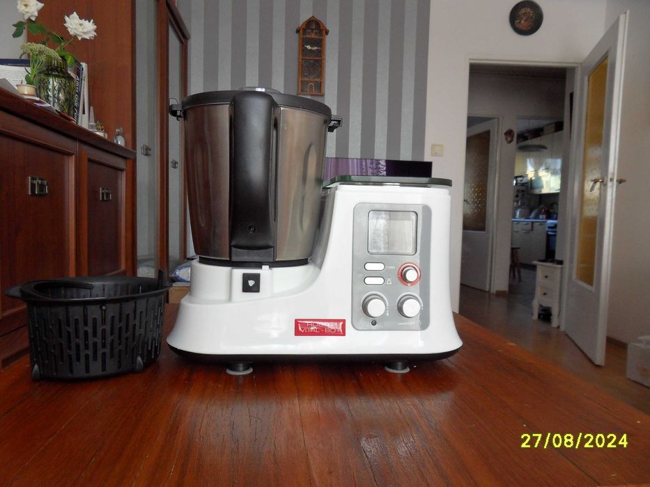 Robot VITAL BOT ,multicooker