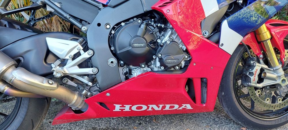 Vendo Honda cbr 1000rrr SP